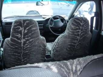 1998 Nissan Wingroad Photos