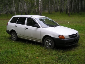 1999 Nissan Wingroad