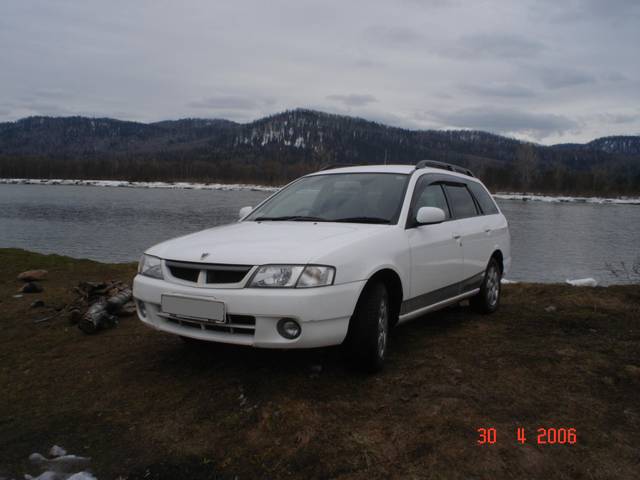 1999 Nissan Wingroad