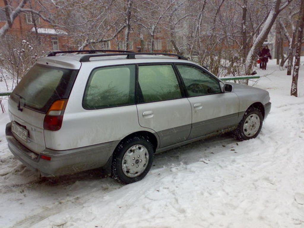 1999 Nissan Wingroad