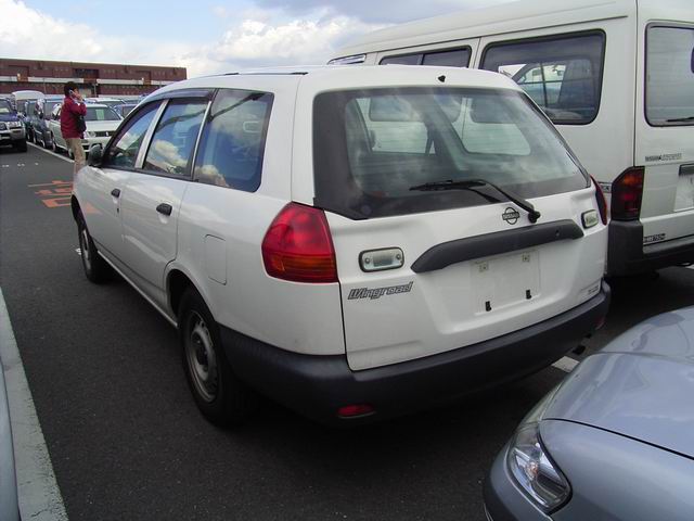 1999 Nissan Wingroad Wallpapers