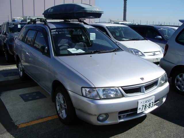 1999 Nissan Wingroad Images