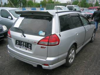 1999 Nissan Wingroad Photos