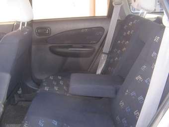 1999 Nissan Wingroad Pictures