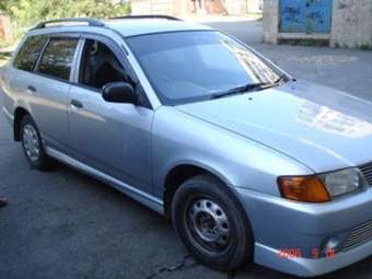 1999 Nissan Wingroad Pictures
