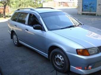 1999 Nissan Wingroad Photos
