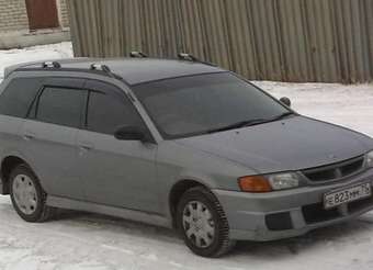 1999 Nissan Wingroad Photos