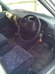 1999 Nissan Wingroad Photos