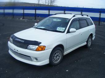 1999 Nissan Wingroad Photos