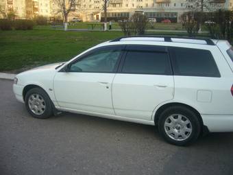 1999 Nissan Wingroad Photos