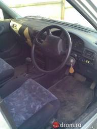 1999 Nissan Wingroad Photos