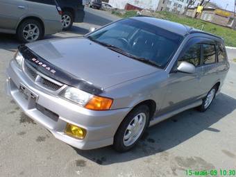 1999 Nissan Wingroad Photos