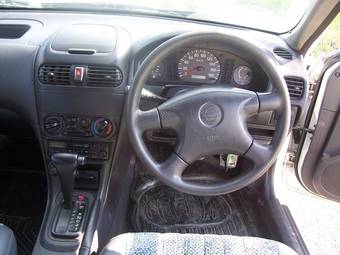 1999 Nissan Wingroad Pictures