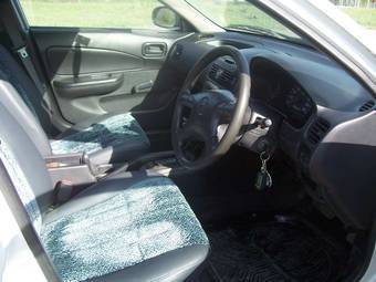 1999 Nissan Wingroad Photos