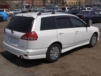 1999 Nissan Wingroad Pictures