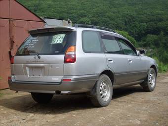 1999 Nissan Wingroad Photos