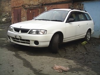 2000 Nissan Wingroad