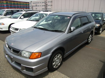 2000 Nissan Wingroad