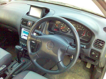 2000 Nissan Wingroad