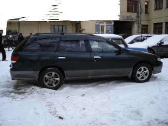 2000 Nissan Wingroad