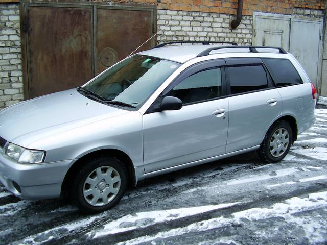 2000 Nissan Wingroad