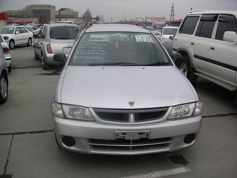 2000 Nissan Wingroad