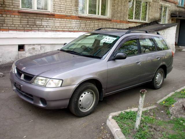 2000 Nissan Wingroad