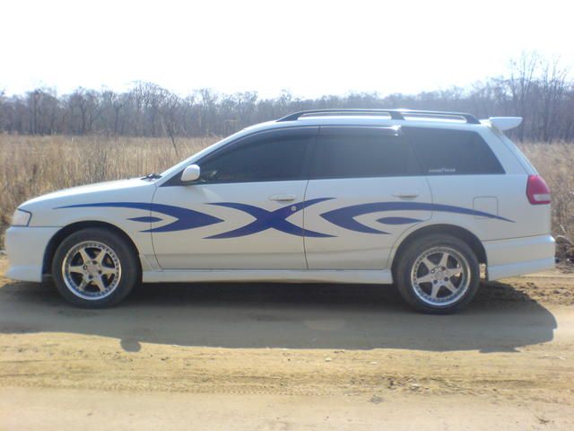 2000 Nissan Wingroad