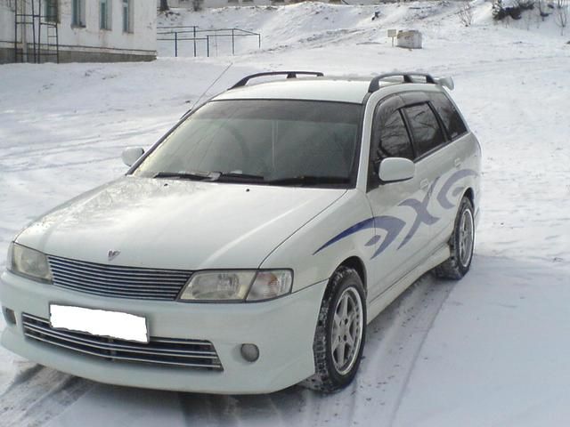 2000 Nissan Wingroad