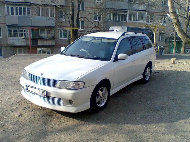 2000 Nissan Wingroad