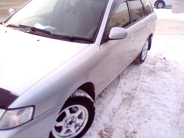 2000 Nissan Wingroad