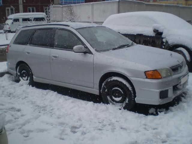 2000 Nissan Wingroad