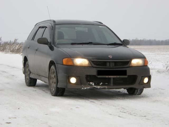 2000 Nissan Wingroad