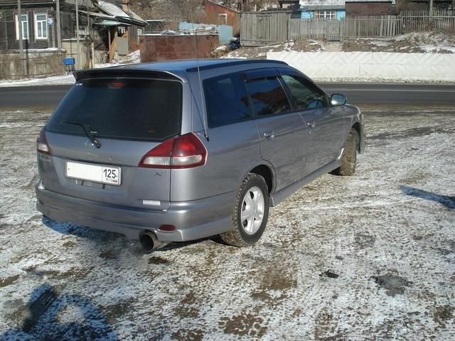 2000 Nissan Wingroad