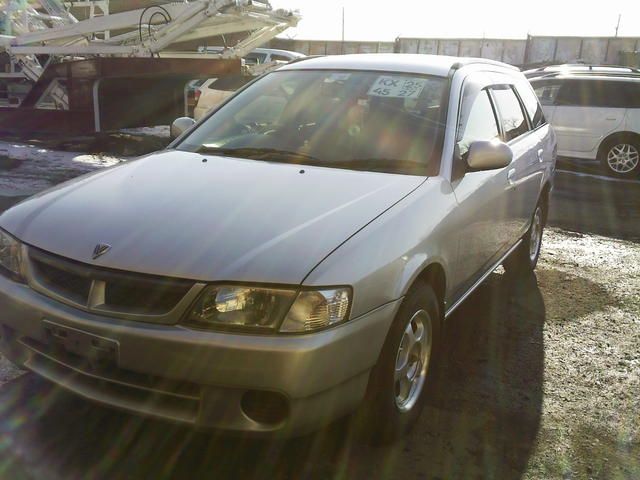 2000 Nissan Wingroad