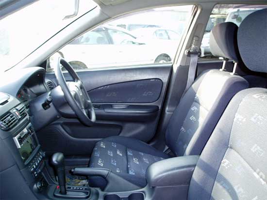 2000 Nissan Wingroad Wallpapers