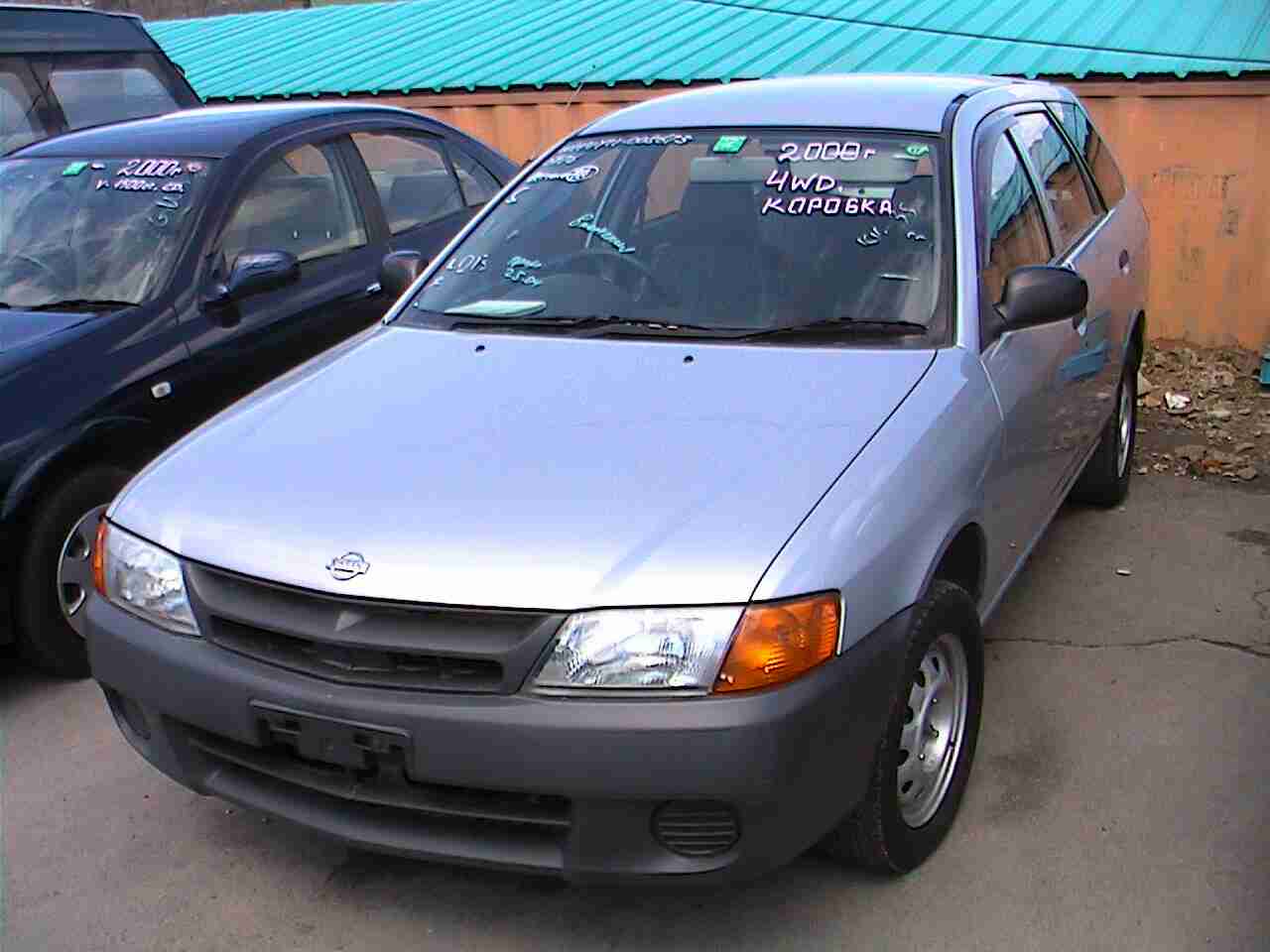 2000 Nissan Wingroad Pictures