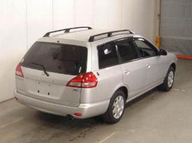 2000 Nissan Wingroad Pictures
