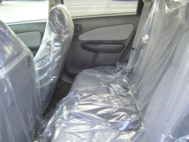 2000 Nissan Wingroad Pictures