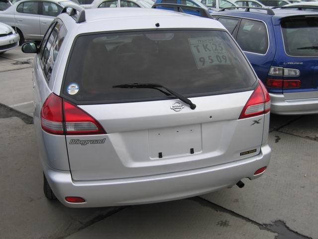 2000 Nissan Wingroad Pictures