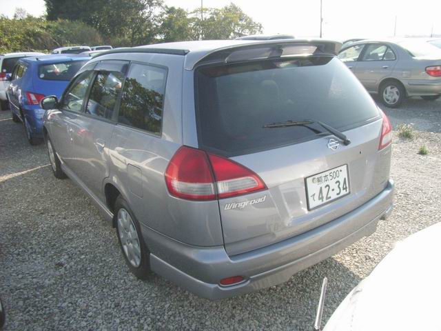 2000 Nissan Wingroad Pictures