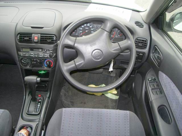 2000 Nissan Wingroad Pictures