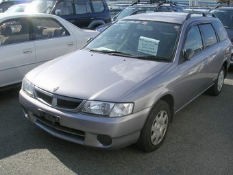 2000 Nissan Wingroad