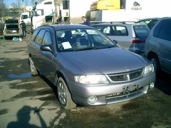 2000 Nissan Wingroad Pictures