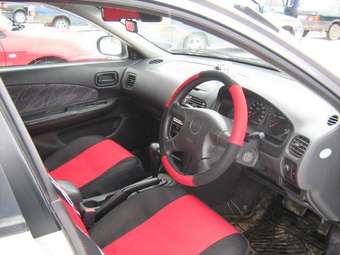 2000 Nissan Wingroad Pics