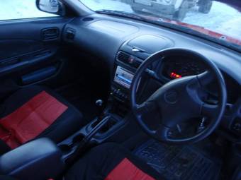 2000 Nissan Wingroad Photos