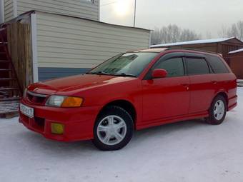 2000 Nissan Wingroad Images