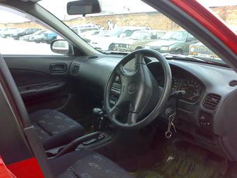 2000 Nissan Wingroad Pictures
