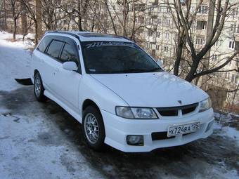 2000 Nissan Wingroad Photos