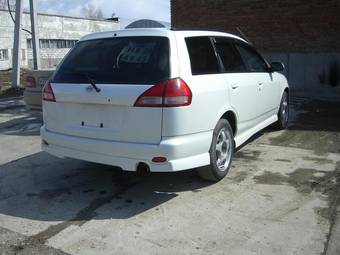 2000 Nissan Wingroad Pics
